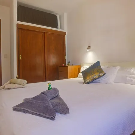 Διαμέρισμα Private Terrace - Pool - Wifi